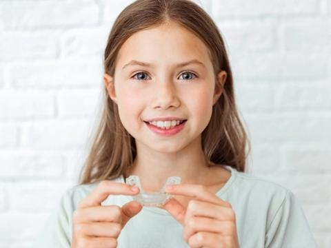 Private Orthodontics for Children & Teenagers background