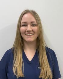 Alisha Gledson headshot, Therapist